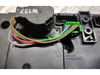 Блок управления климат-контролем 8691876 Volvo XC70