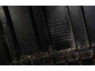 Přístrojová deska Tesla Model Y 2020 176071300C