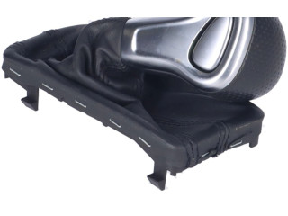 Vstřikovací lišta 4L1713139AK   Audi Q7 4L     