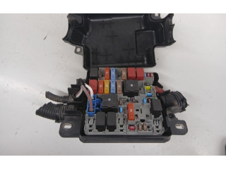   Pojistková skříňka 735471684   Fiat Punto (199) 2010