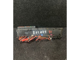 Блок предохранителей 6957330   BMW 5 E60 E61    