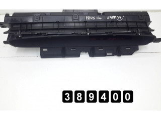 Přístrojová deska Toyota Prius (XW30) 2011