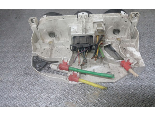 Блок управления климат-контролем 1J0820045E   Skoda Octavia Mk1 (1U)