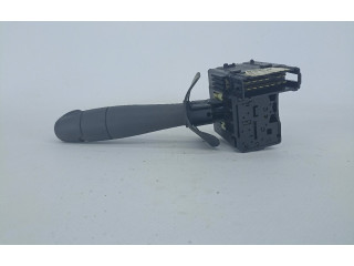 Включатель скорости стеклоочистителей 8200792587   Dacia Duster