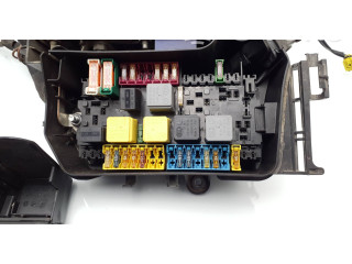 Блок предохранителей A2465400182, A2465410905 Mercedes-Benz A W176