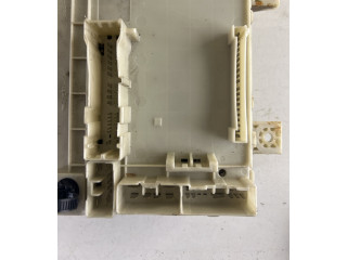 Блок предохранителей MN108320, 1791HOA1 Mitsubishi Colt