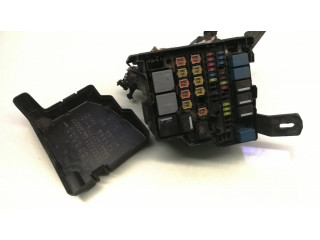 Блок предохранителей 8V51-14B144-BA, -- Ford Fiesta