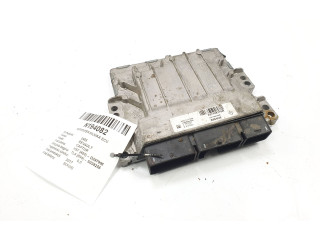 Řídící jednotka 237108770R Renault Captur 2017