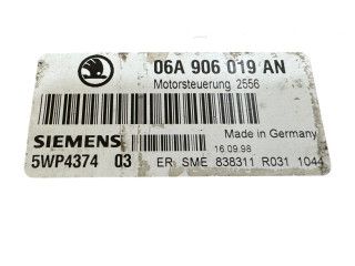 Блок управления двигателя 06A906019AN, 5WP437403 Skoda Octavia Mk1 (1U)