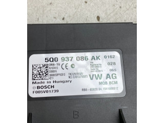 Блок комфорта 5Q0937086AK Skoda Octavia Mk3 (5E)