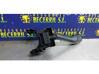 Ручка стеклоочистителей    Volkswagen Passat Alltrack