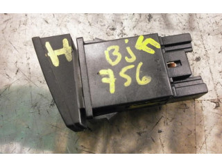 Блок управления 9541027000 Hyundai Coupe