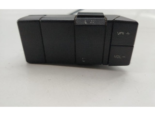 Радио/ проигрыватель CD/DVD / навигация Renault Clio I