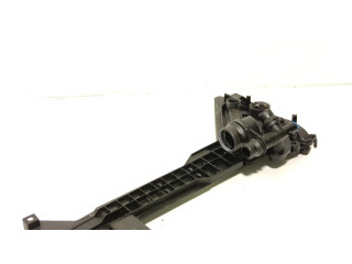 Расширительный бачок охлаждающей жидкости    