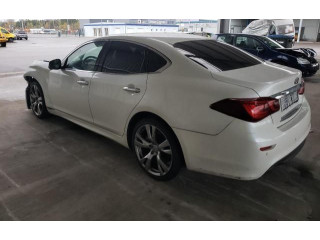 Топливная рампа    Infiniti Q70 Y51  