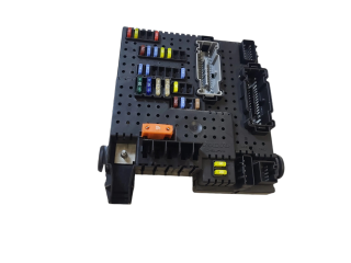 Pojistková skříňka 28017881, 00006617954 Volvo XC90 2008