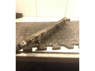 Топливная рампа 30777554, 027598L5   Volvo V70  