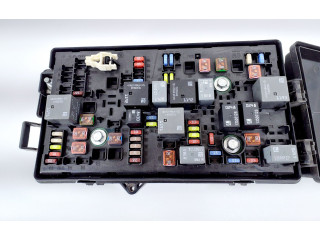 Ящик предохранителей (комплект) 22760635   Chevrolet Camaro