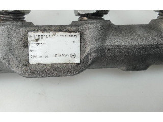 Топливная рампа 04L089D   Audi A3 S3 A3 Sportback 8P  