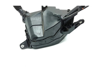 Pojistková skříňka 8262033130 Toyota RAV 4 (XA50) 2019