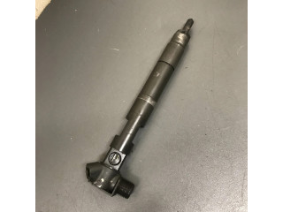 Vstřikovač A6510704987, 28342997 Mercedes-Benz E W212 pro naftový motor 2.1 . .