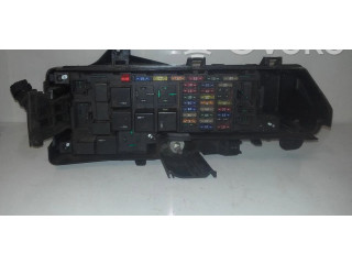 Блок предохранителей  8678449, 518827001   Volvo XC90    