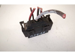 Блок предохранителей  zf64, zf6-4   Saab 9-5    