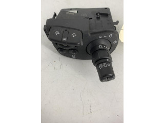 Ручка стеклоочистителей 8201590631   Renault Clio III