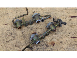 Топливная рампа 17522AA572 Subaru Forester SF