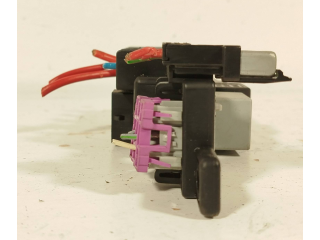 Блок предохранителей 8L0941822, 896081000 Audi A3 S3 8L