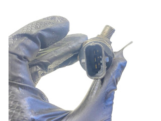 Топливная рампа 044215023, 0281002712   Volvo XC90  