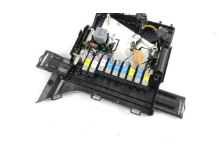 Pojistková skříňka 97061030301 Porsche Panamera (970) 2011