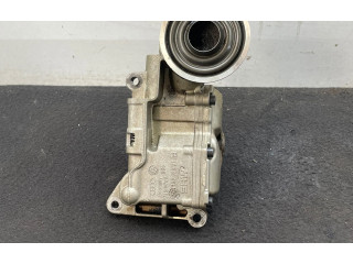 Масляный насос  BKH 06E115105G  Audi A6 S6 C6 4F 