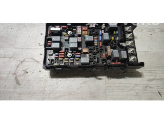 Блок предохранителей Jeep Cherokee