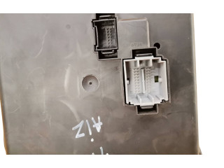 Блок предохранителей 30728512, 06W324   Volvo XC90    