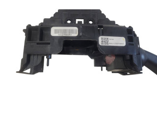 Ручка стеклоочистителей 31275360, 31275025 Volvo V70