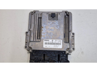 Řídící jednotka 237102213R, 0281030439 Dacia Sandero 2014