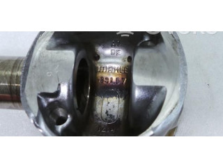 Píst 83L57   Audi Q7 4L     