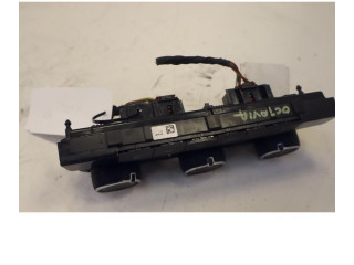 Блок управления климат-контролем 5E0820047J Skoda Octavia Mk3 (5E)