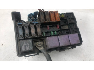   Pojistková skříňka 8200166291   Renault Vel Satis 2005