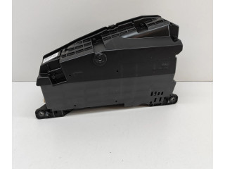 Дисплей 32374629 Volvo XC60