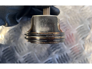 Поршень 326368 Maserati Levante