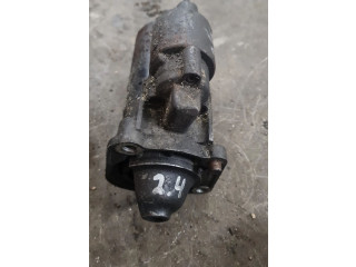 Стартер    Volvo V70      