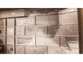 Pojistková skříňka Крышка ящика предохранителей 1K0937132F Audi A3 S3 A3 Sportback 8P 2007