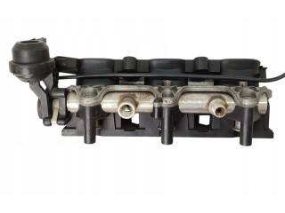 Топливная рампа 06E133110H   Audi A6 S6 C6 4F  