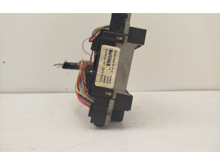 Блок предохранителей 8688383, 8645716   Volvo S80    