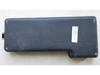 Крышка блока предохранителей 8266248020 Toyota Highlander XU20