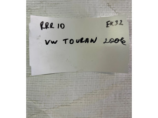 Интеркулер  1K0145928D   Volkswagen Touran I 