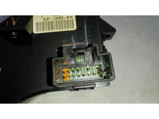 Ручка стеклоочистителей 8L8T13K359AFW   Ford Escape