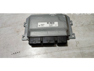Блок управления 237106933R, 237105698R Dacia Duster